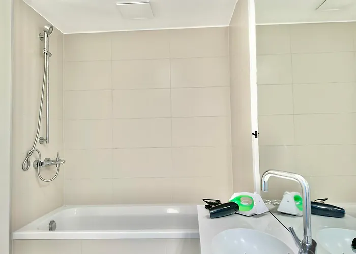 Apartament Modern With Free Parking *